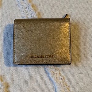 brand new michael kors wallet